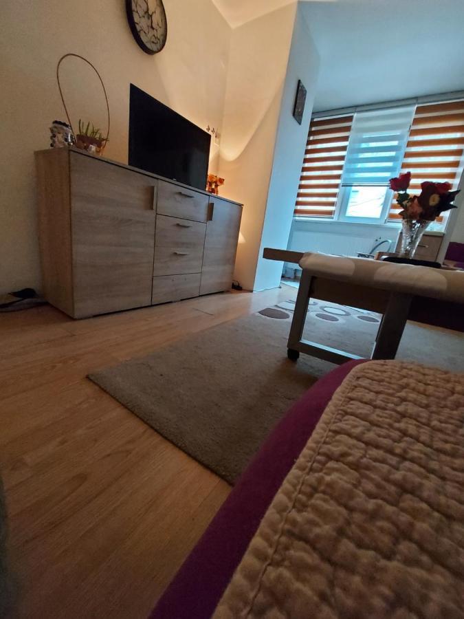 Ada Apartman Appartamento Sarajevo Esterno foto