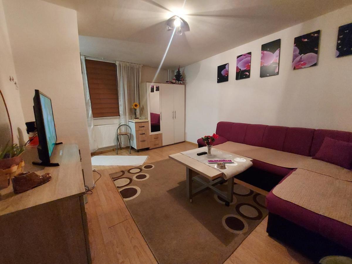 Ada Apartman Appartamento Sarajevo Esterno foto