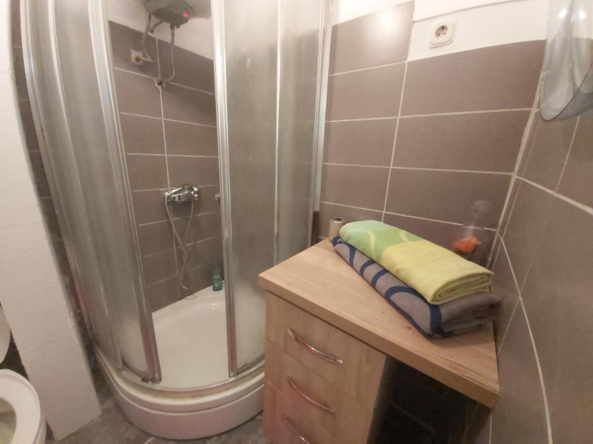 Ada Apartman Appartamento Sarajevo Esterno foto