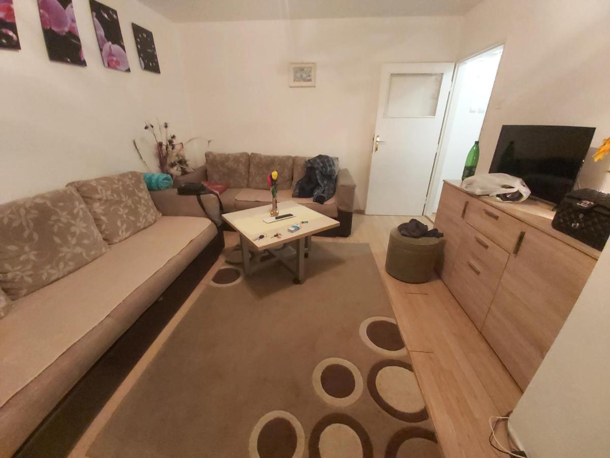Ada Apartman Appartamento Sarajevo Esterno foto